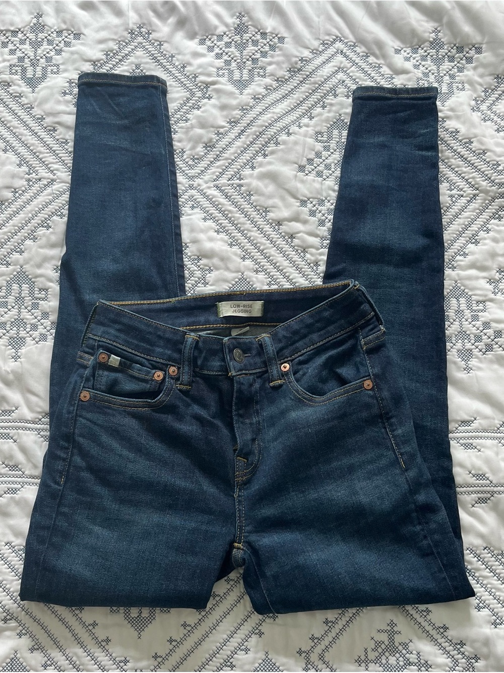 AE77 American Eagle Premium Low Rise Jegging Jeans Dark Wash Size 0
